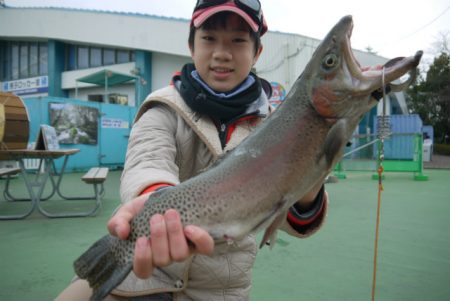 としまえんフィッシングエリア 釣果