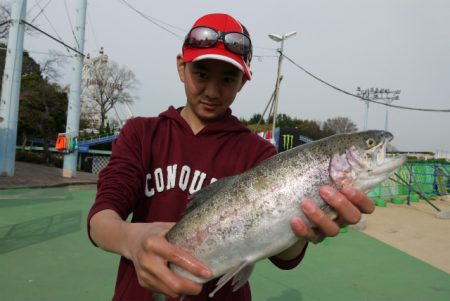 としまえんフィッシングエリア 釣果