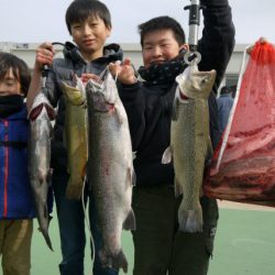 としまえんフィッシングエリア 釣果