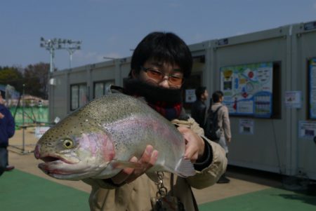 としまえんフィッシングエリア 釣果