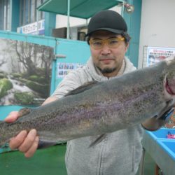 としまえんフィッシングエリア 釣果