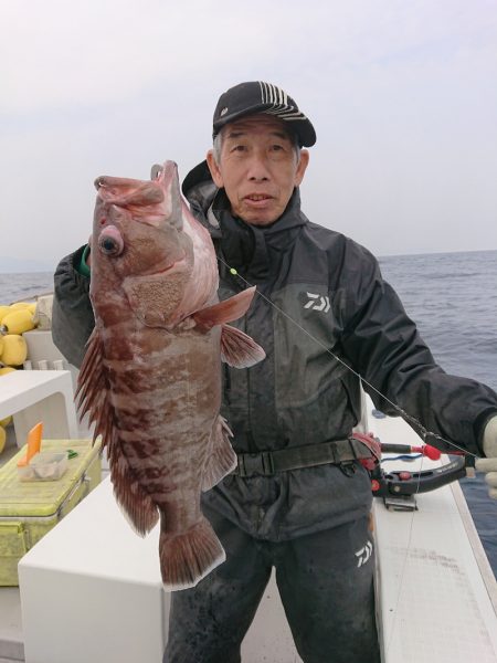 エンペラー 釣果