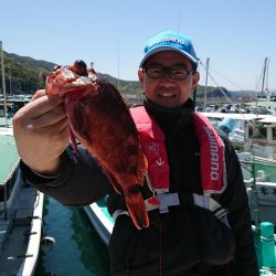 泉州丸で鯛の試し釣り