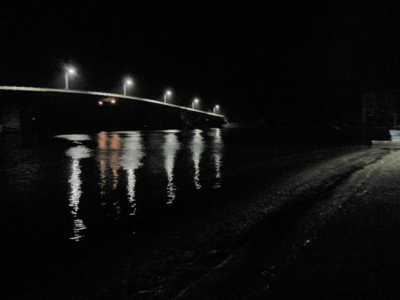 雨降ってきて終了