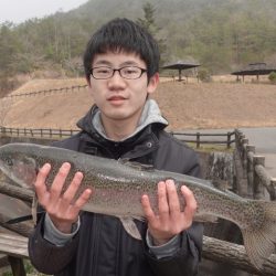 フィッシングレイクたかみや 釣果