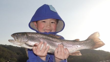 フィッシングレイクたかみや 釣果