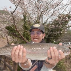 フィッシングレイクたかみや 釣果