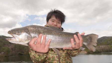 フィッシングレイクたかみや 釣果