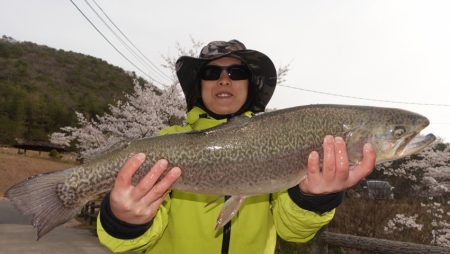 フィッシングレイクたかみや 釣果