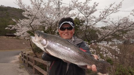 フィッシングレイクたかみや 釣果