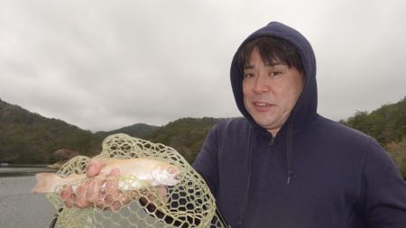 フィッシングレイクたかみや 釣果