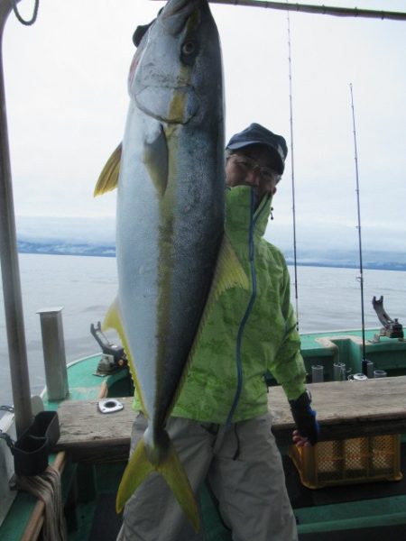 真祐丸 (しんゆうまる) 釣果