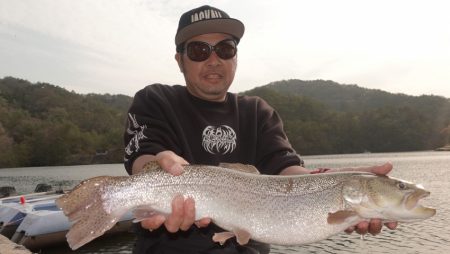 フィッシングレイクたかみや 釣果