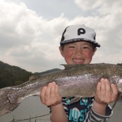 フィッシングレイクたかみや 釣果