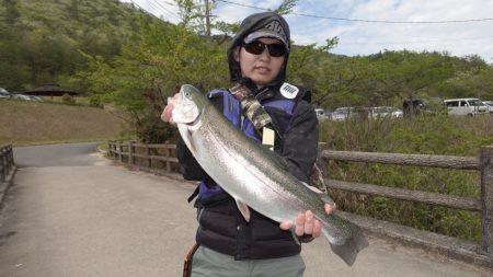 フィッシングレイクたかみや 釣果