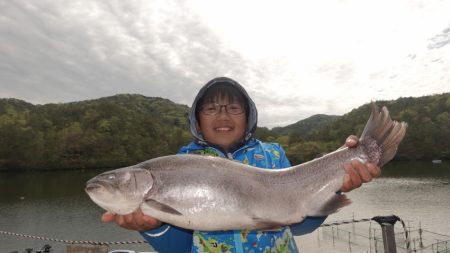 フィッシングレイクたかみや 釣果