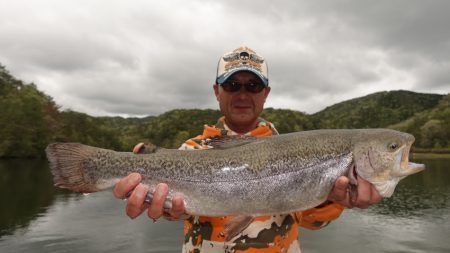フィッシングレイクたかみや 釣果