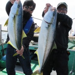 真祐丸 (しんゆうまる) 釣果