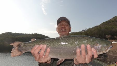 フィッシングレイクたかみや 釣果