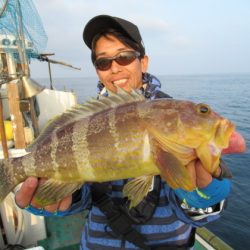 真祐丸 (しんゆうまる) 釣果