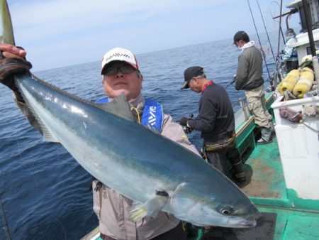 真祐丸 (しんゆうまる) 釣果