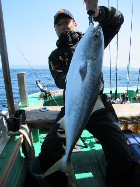 真祐丸 （しんゆうまる） 釣果