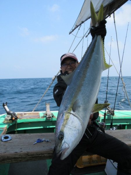 真祐丸 (しんゆうまる) 釣果