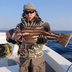 エンペラー 釣果