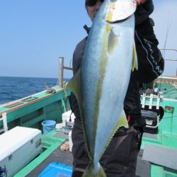 真祐丸 (しんゆうまる) 釣果