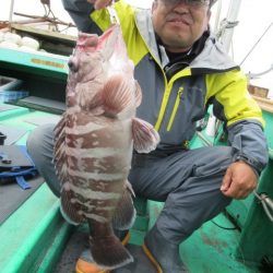 真祐丸 (しんゆうまる) 釣果