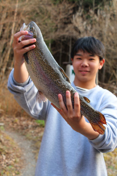 小菅トラウトガーデン 釣果