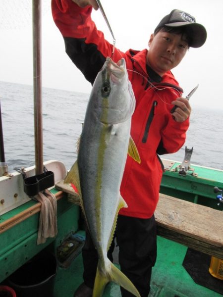 真祐丸 (しんゆうまる) 釣果