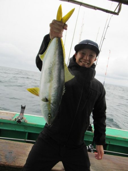 真祐丸 (しんゆうまる) 釣果