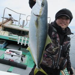 真祐丸 （しんゆうまる） 釣果