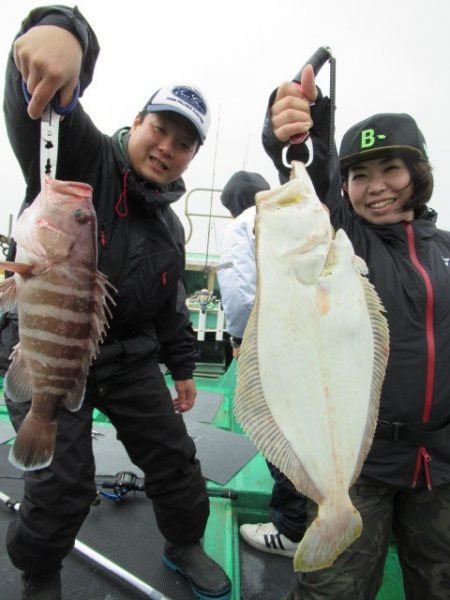 真祐丸 (しんゆうまる) 釣果