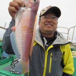 真祐丸 (しんゆうまる) 釣果