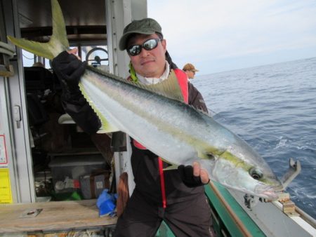 真祐丸 （しんゆうまる） 釣果