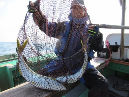 真祐丸 (しんゆうまる) 釣果