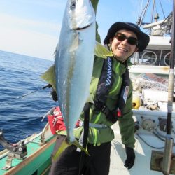 真祐丸 (しんゆうまる) 釣果