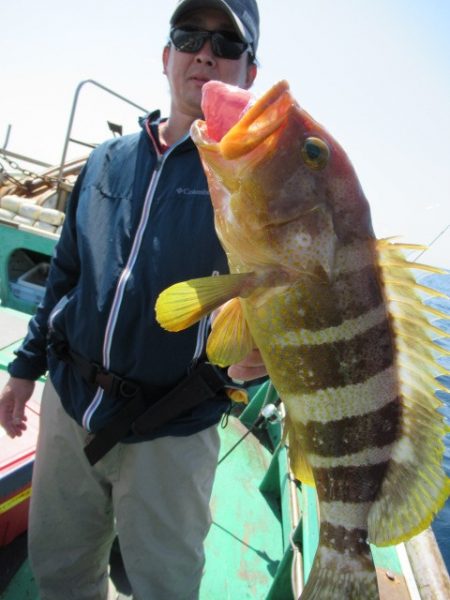 真祐丸 (しんゆうまる) 釣果