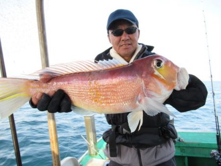 真祐丸 (しんゆうまる) 釣果