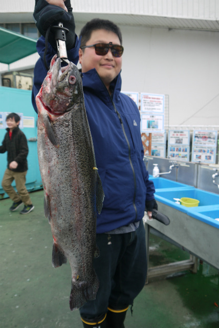 としまえんフィッシングエリア 釣果