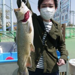 としまえんフィッシングエリア 釣果