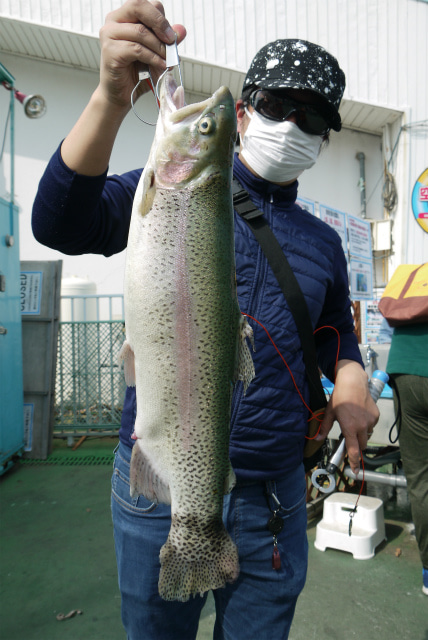 としまえんフィッシングエリア 釣果