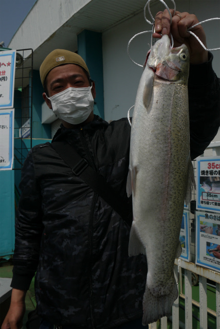としまえんフィッシングエリア 釣果