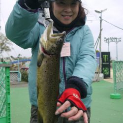 としまえんフィッシングエリア 釣果