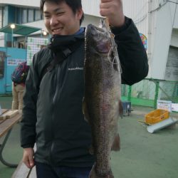 としまえんフィッシングエリア 釣果