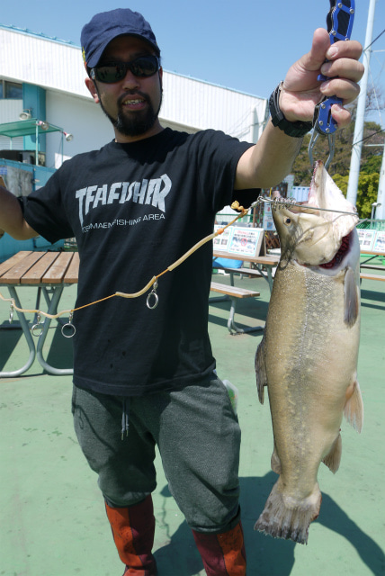 としまえんフィッシングエリア 釣果