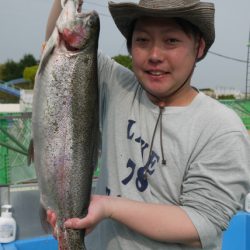 としまえんフィッシングエリア 釣果