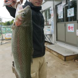 としまえんフィッシングエリア 釣果